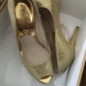 Micheal Kors Heels